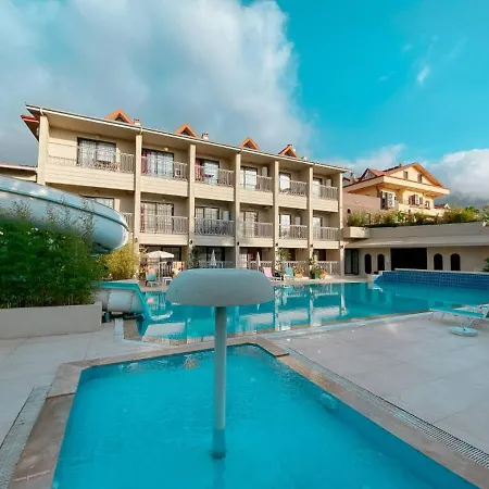 Oludeniz 1+1 Yuzme Havuzlu Ve Jakuzili Modern Yazlik Fethiye