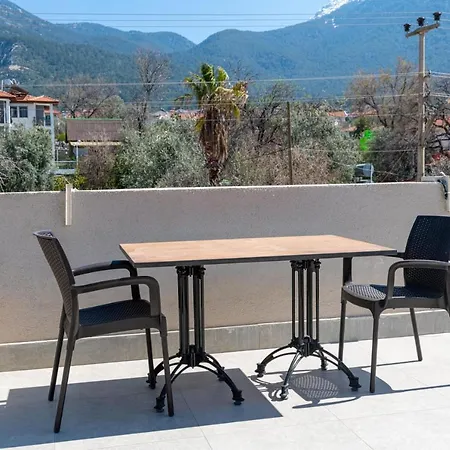 Lejlighedshotel Oludeniz 1+1 Yuzme Havuzlu Ve Jakuzili Modern Yazlik Fethiye