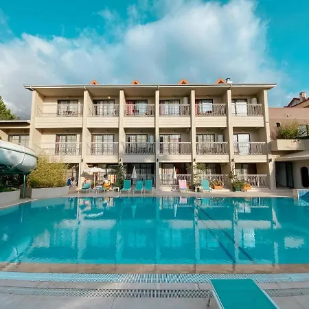 Oludeniz 1+1 Yuzme Havuzlu Ve Jakuzili Modern Yazlik